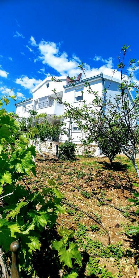 Apartman Dineva Trogir Exterior photo